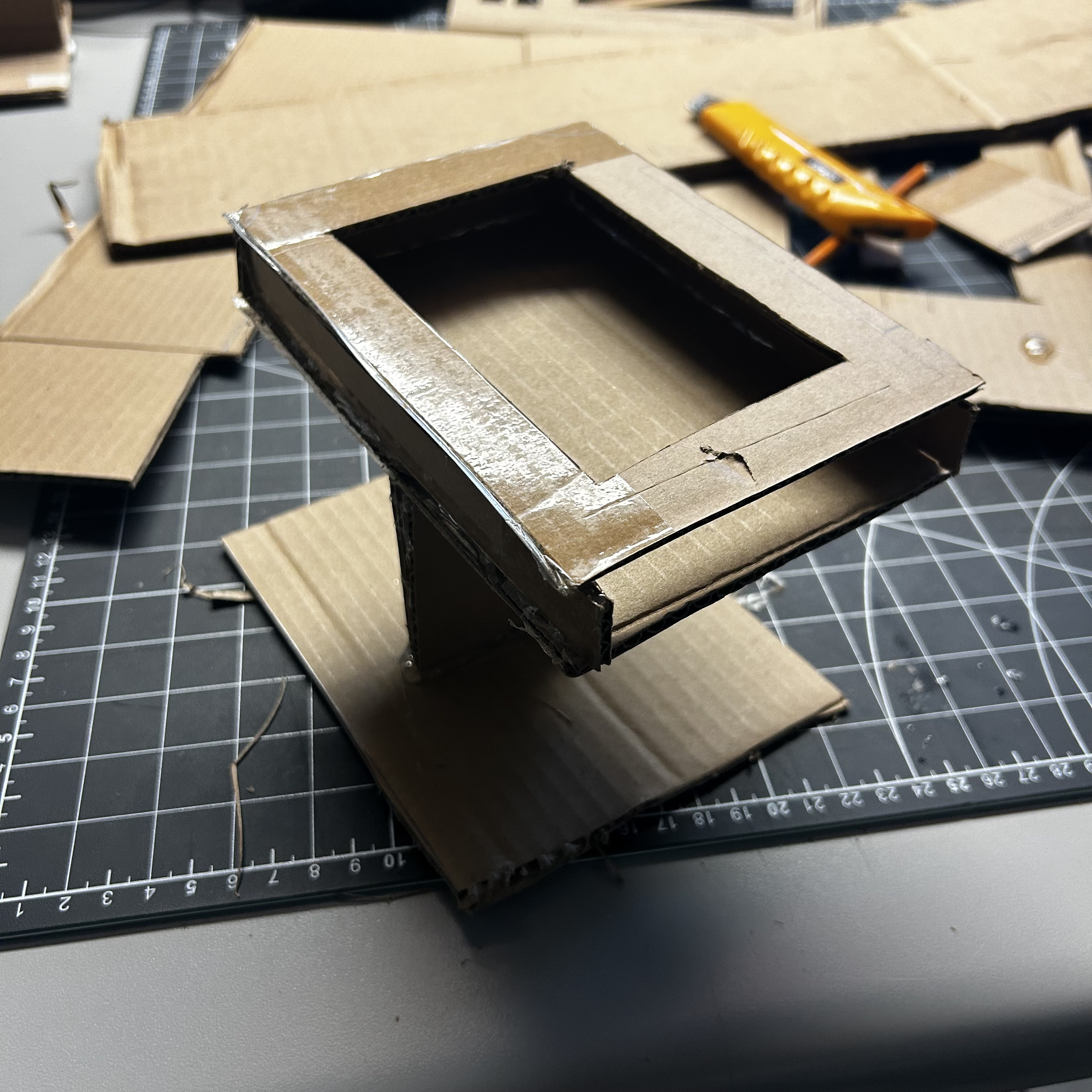 Developed the second prototype of the kiosk with a realistic and stabilized stand similar to the real life versions.